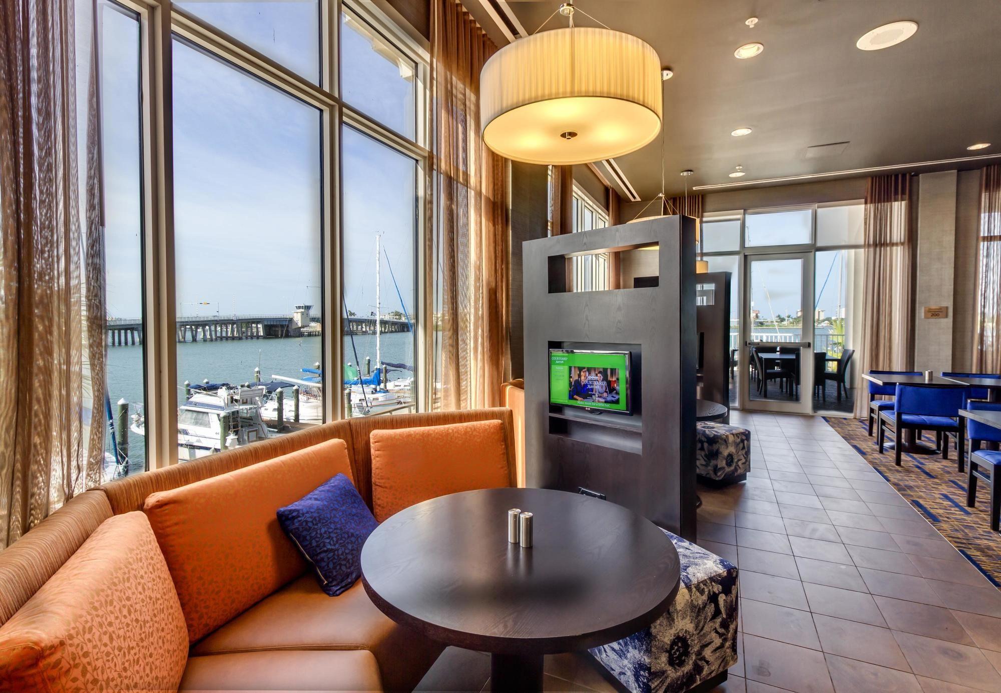 Courtyard By Marriott St. Petersburg Clearwater/Madeira Beach Esterno foto