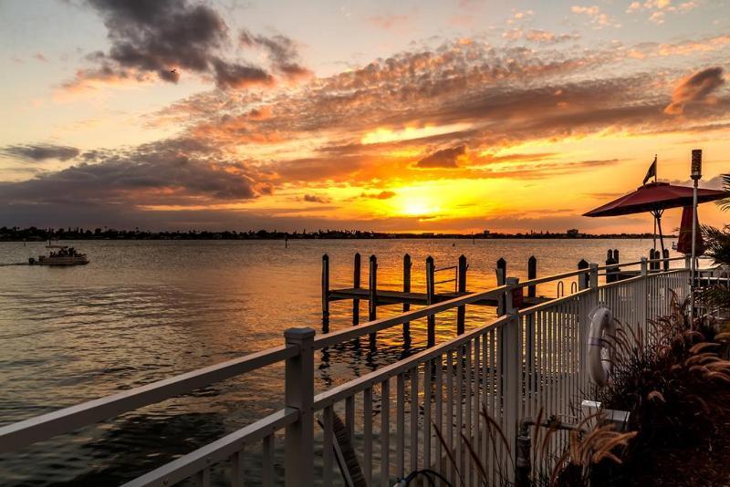 Courtyard By Marriott St. Petersburg Clearwater/Madeira Beach Esterno foto