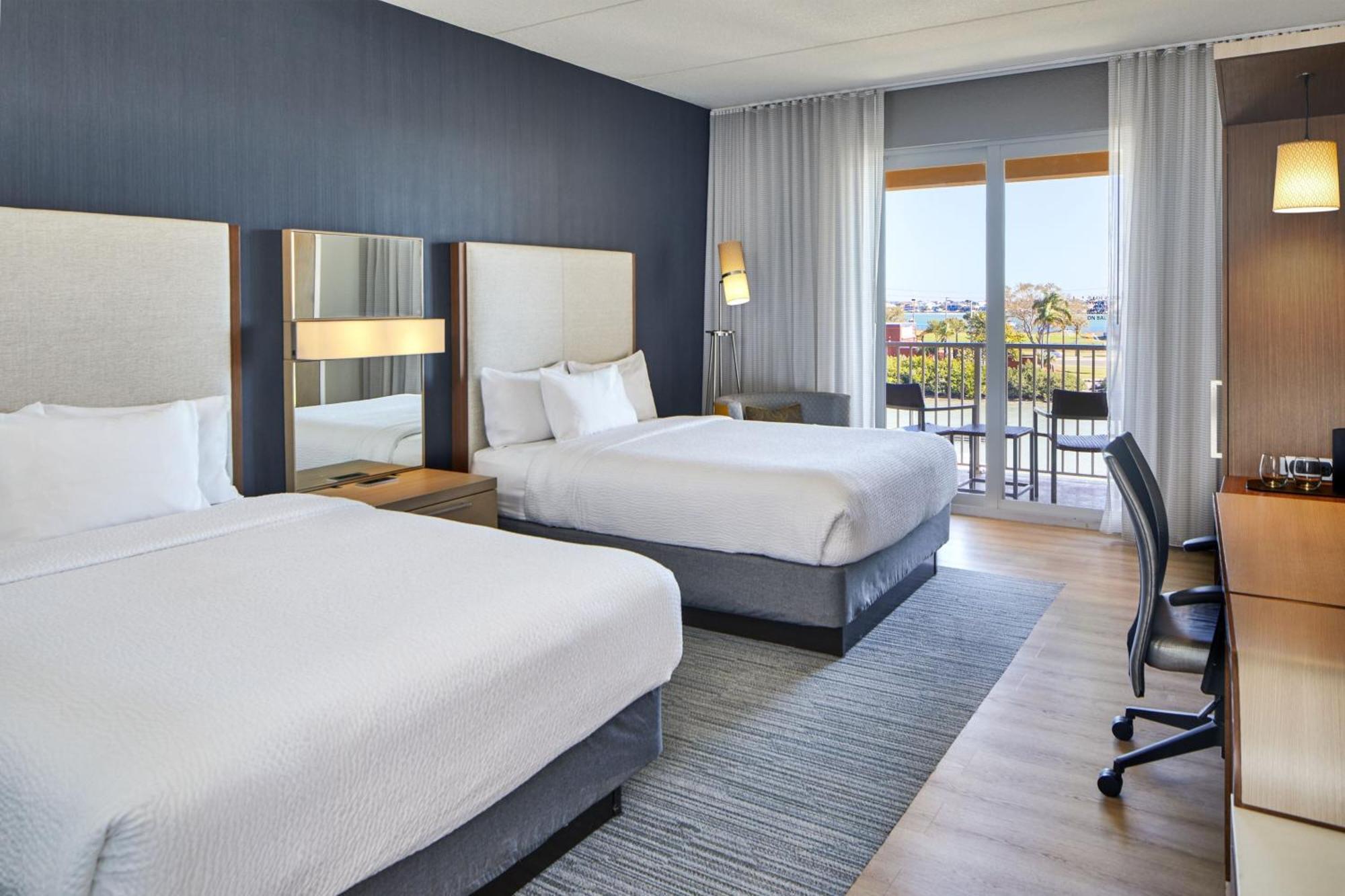 Courtyard By Marriott St. Petersburg Clearwater/Madeira Beach Esterno foto