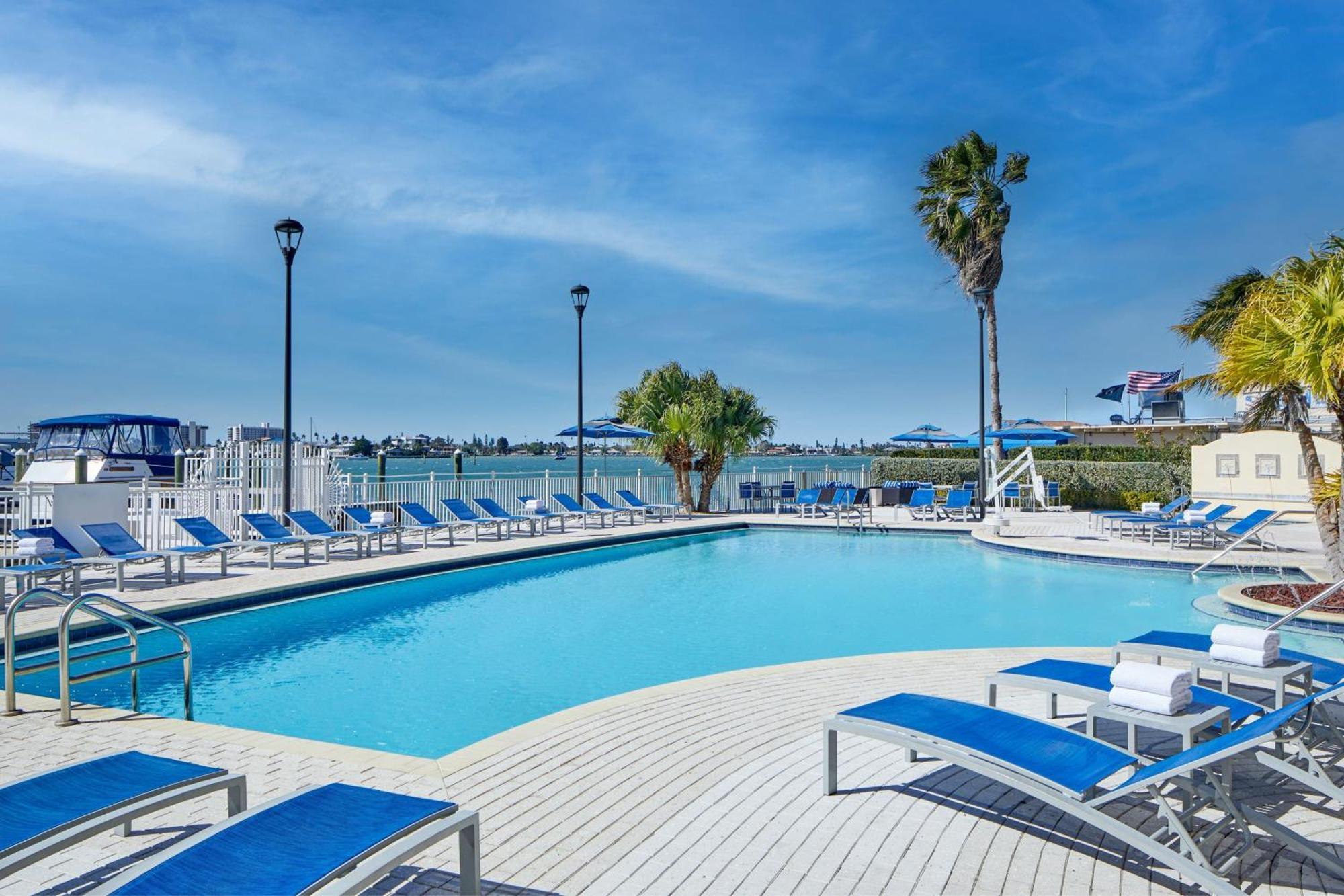 Courtyard By Marriott St. Petersburg Clearwater/Madeira Beach Esterno foto