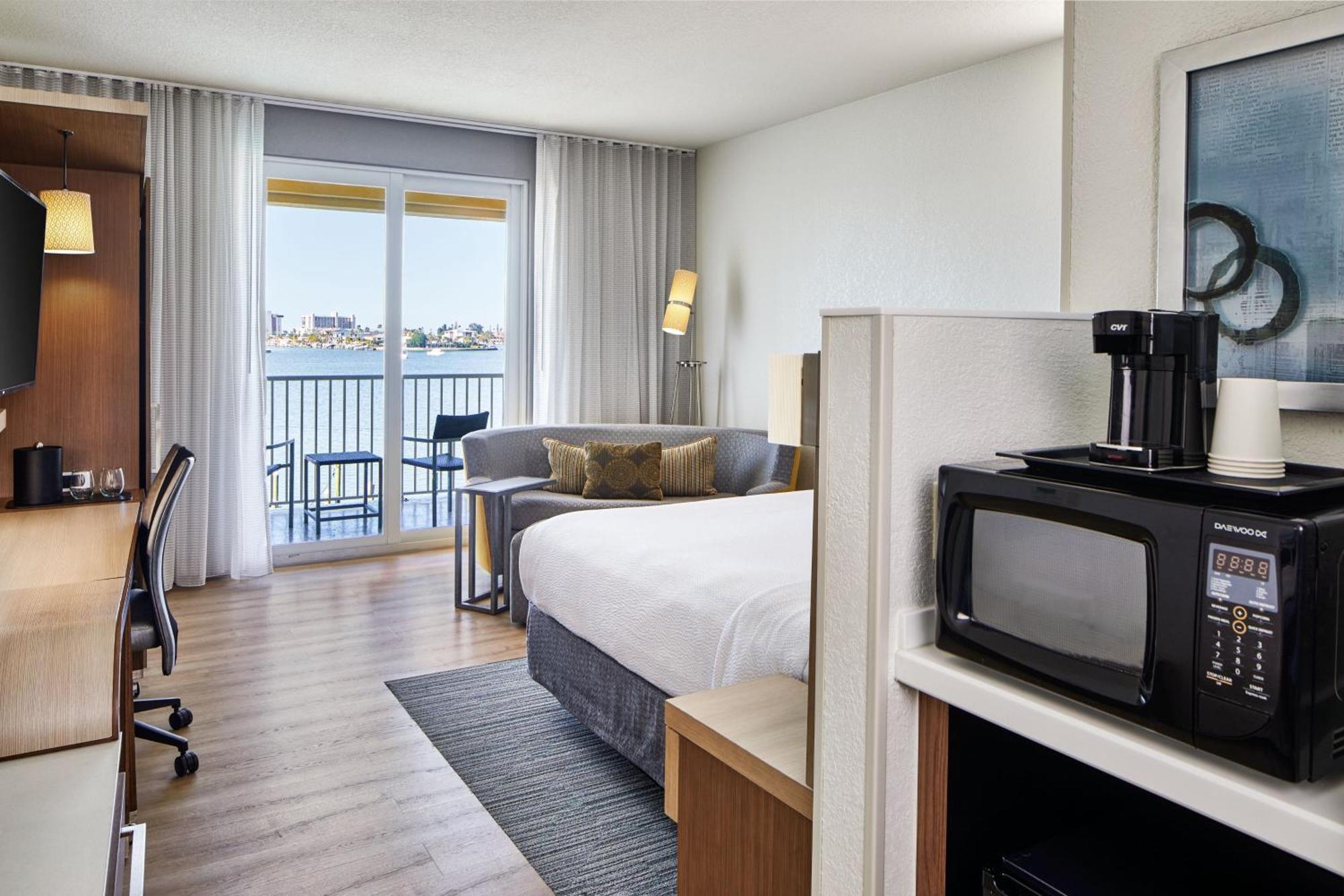 Courtyard By Marriott St. Petersburg Clearwater/Madeira Beach Esterno foto