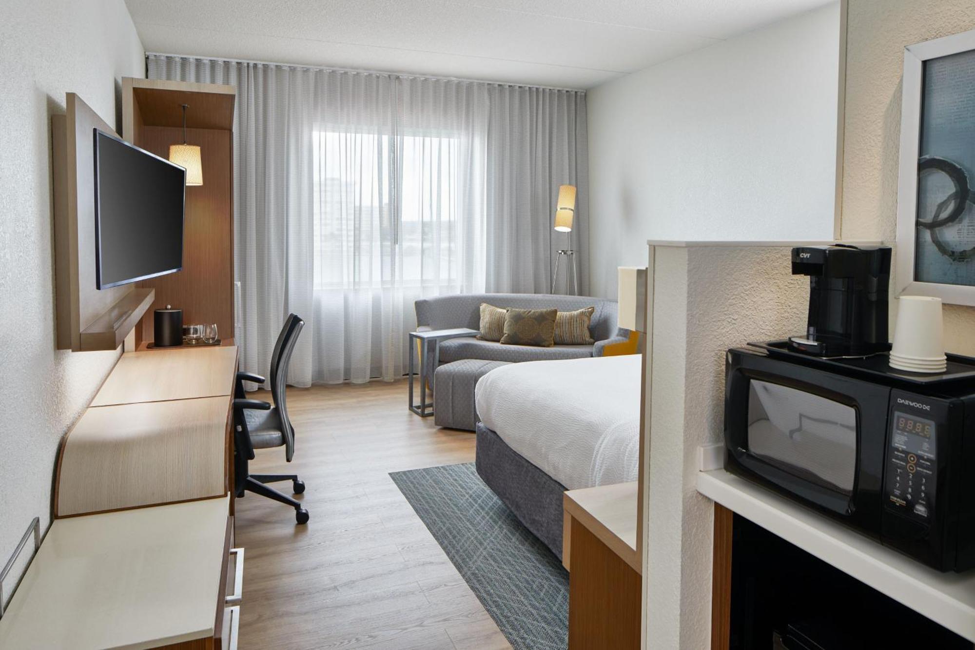 Courtyard By Marriott St. Petersburg Clearwater/Madeira Beach Esterno foto