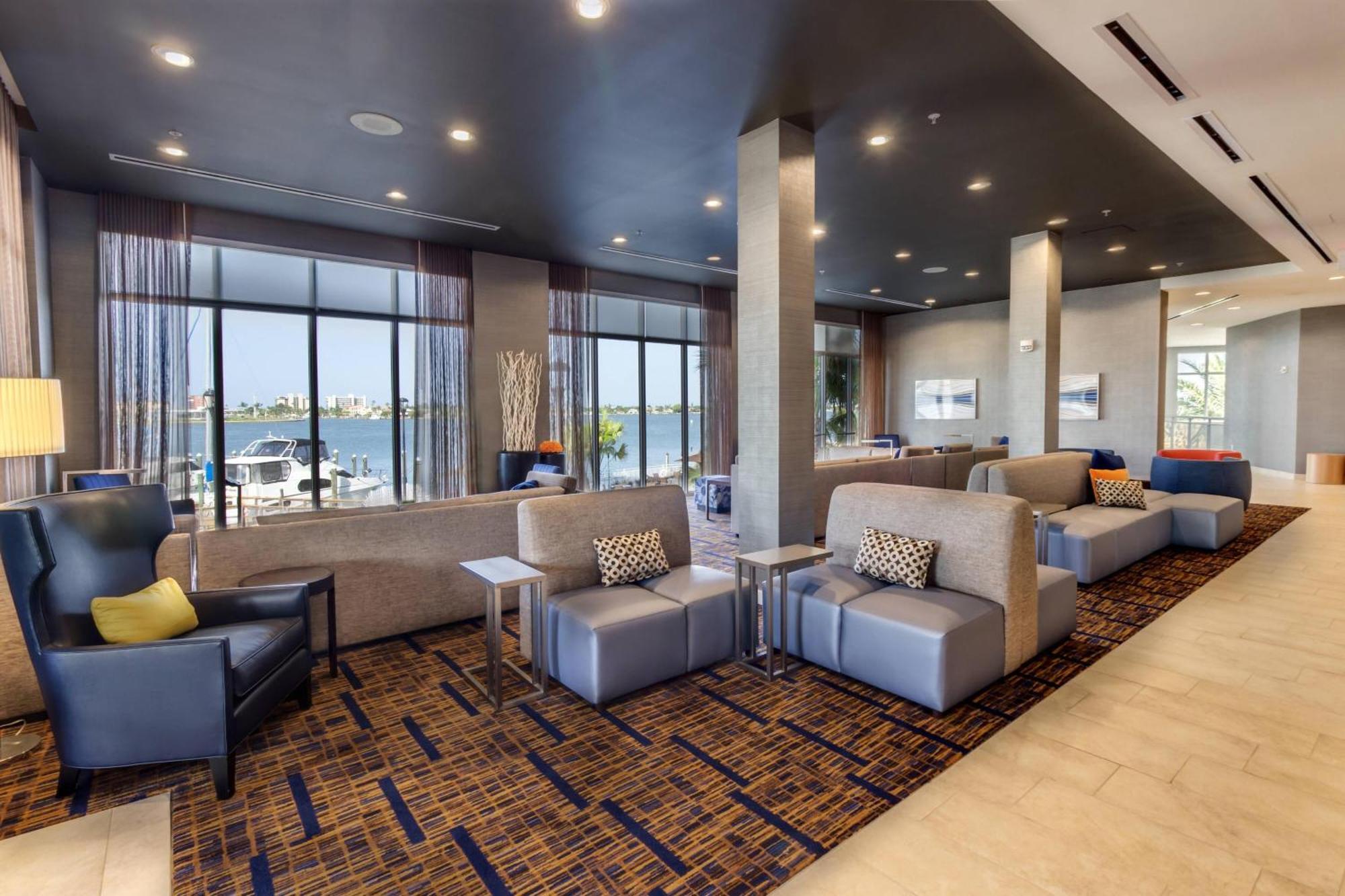 Courtyard By Marriott St. Petersburg Clearwater/Madeira Beach Esterno foto