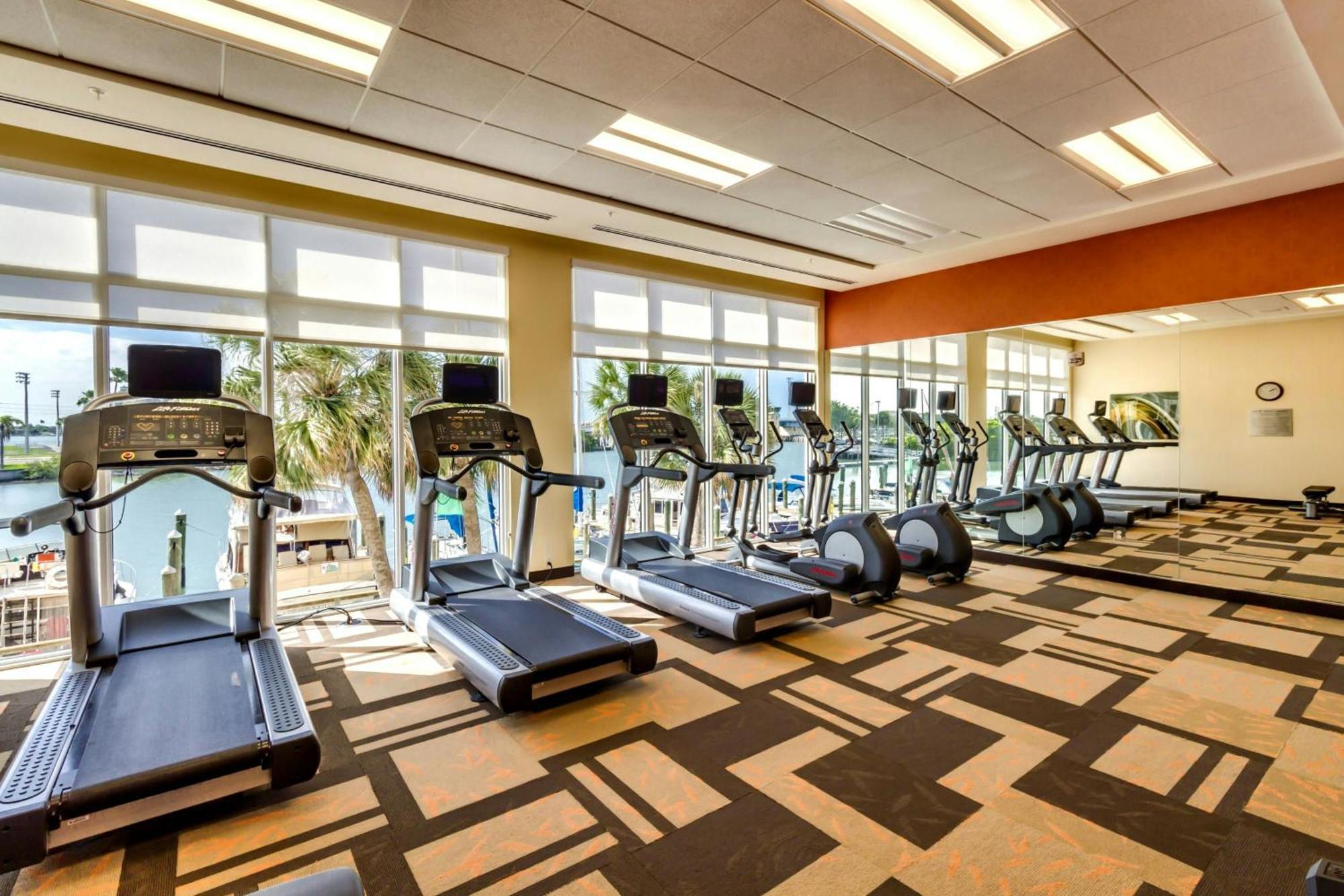 Courtyard By Marriott St. Petersburg Clearwater/Madeira Beach Esterno foto