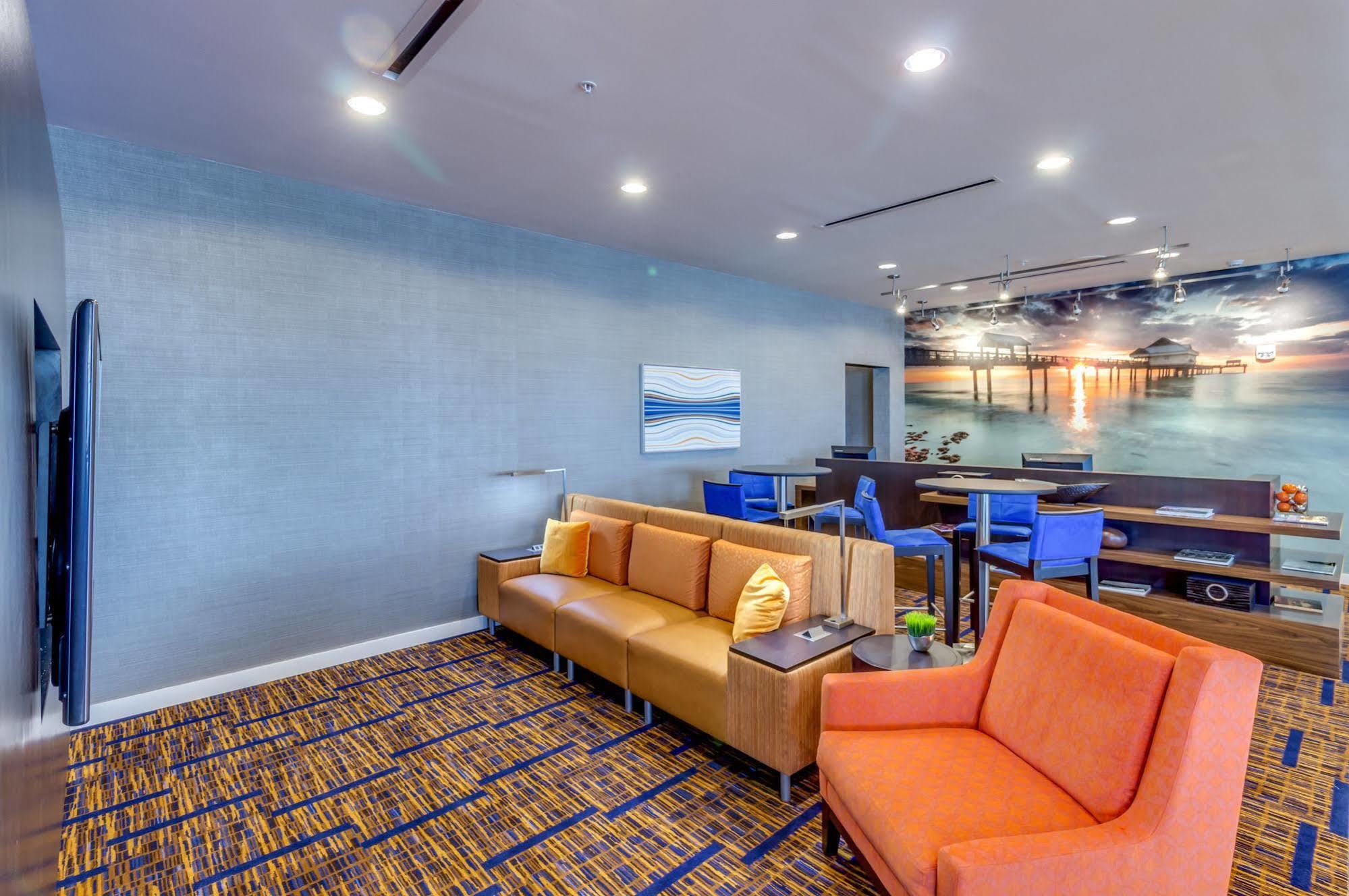 Courtyard By Marriott St. Petersburg Clearwater/Madeira Beach Esterno foto